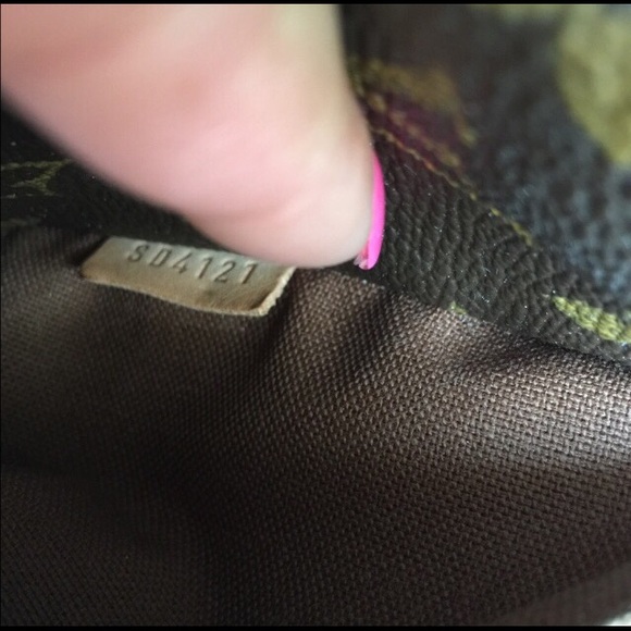 Authentic LOUIS VUITTON TOTALLY - Picture 8 of 8